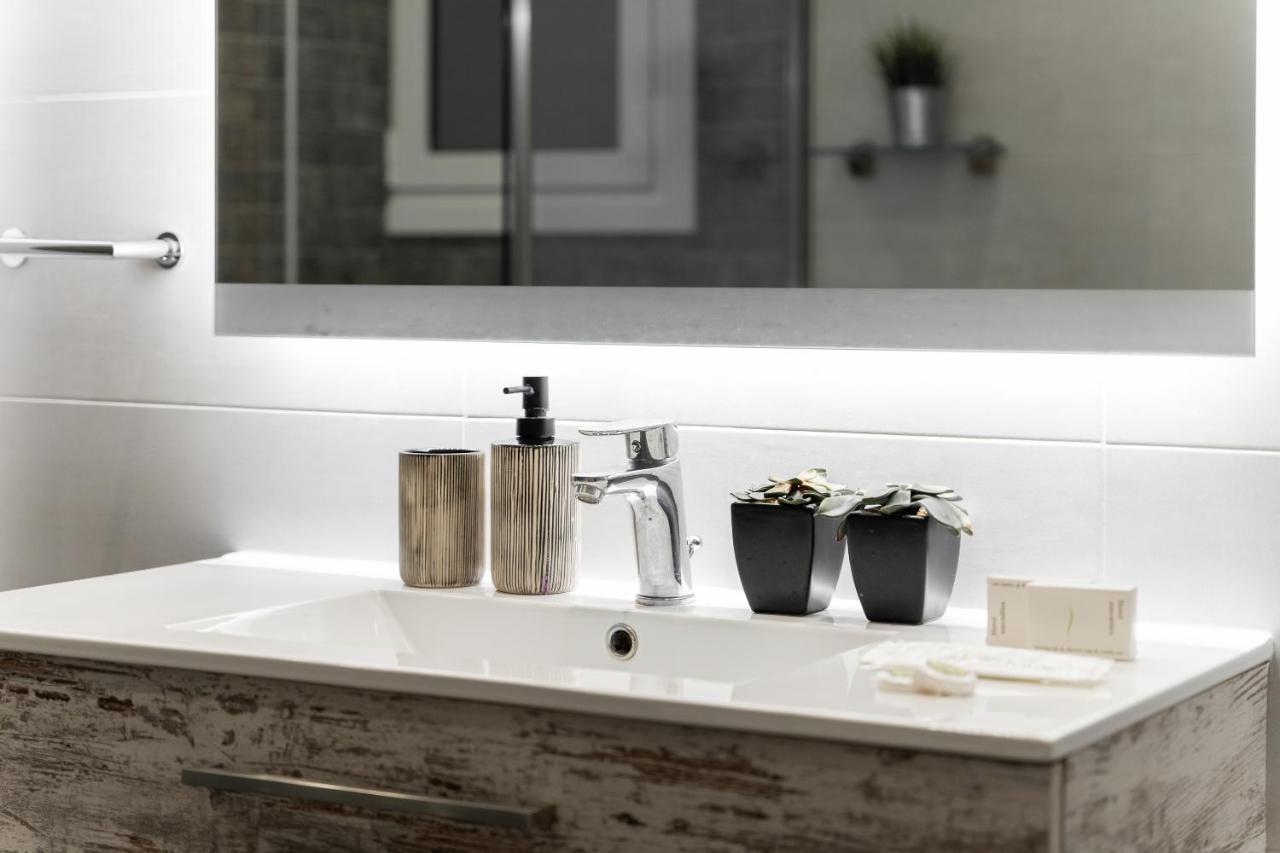Acropolis Elegant Apartment Athens Ngoại thất bức ảnh